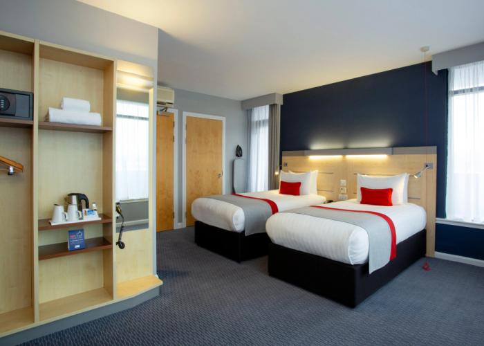 Holiday Inn Express Cheltenham by IHG
