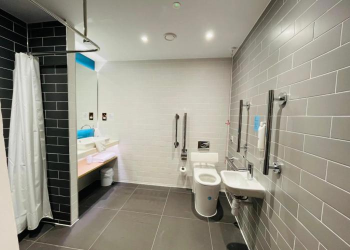 Holiday Inn Express Cheltenham by IHG