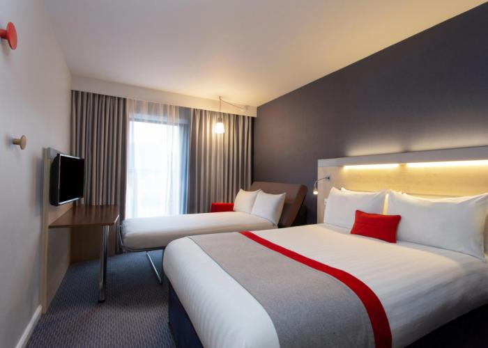 Holiday Inn Express Cheltenham by IHG