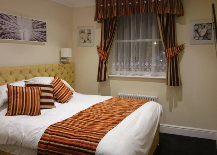 Rooms on The Prom