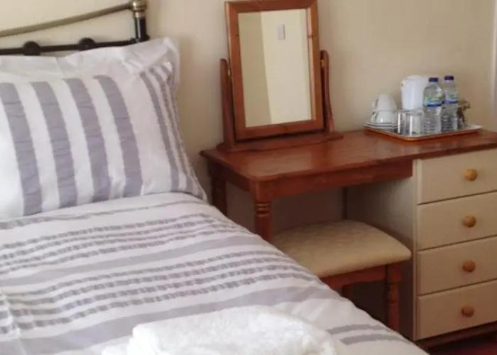 LA B and B Guest Accommodation