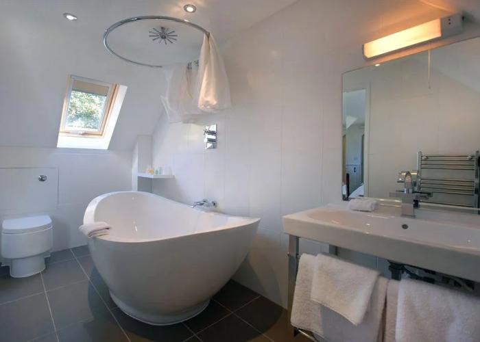 Crouchers Hotel