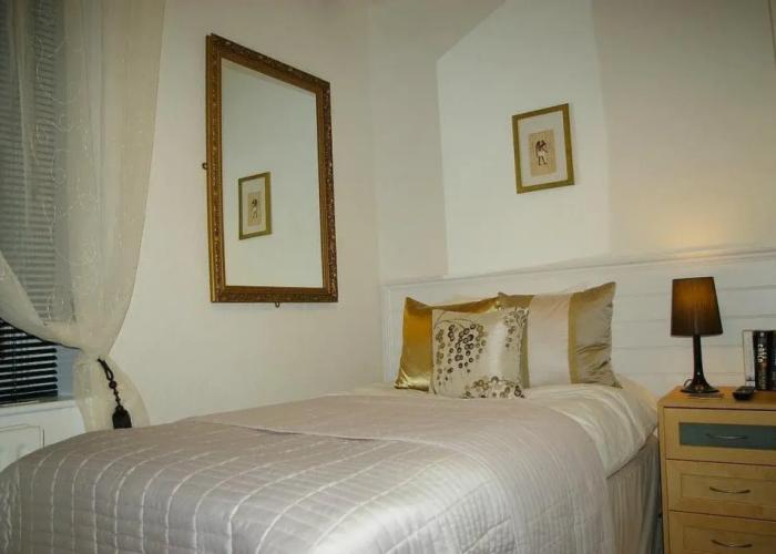 The Chichester Inn