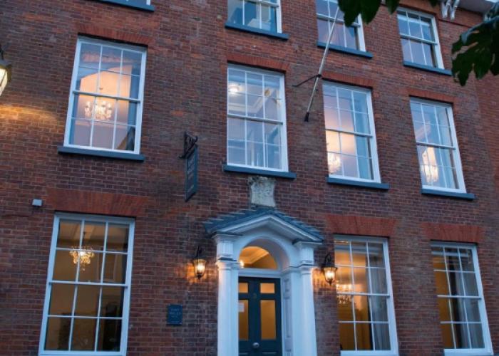 East Walls Hotel