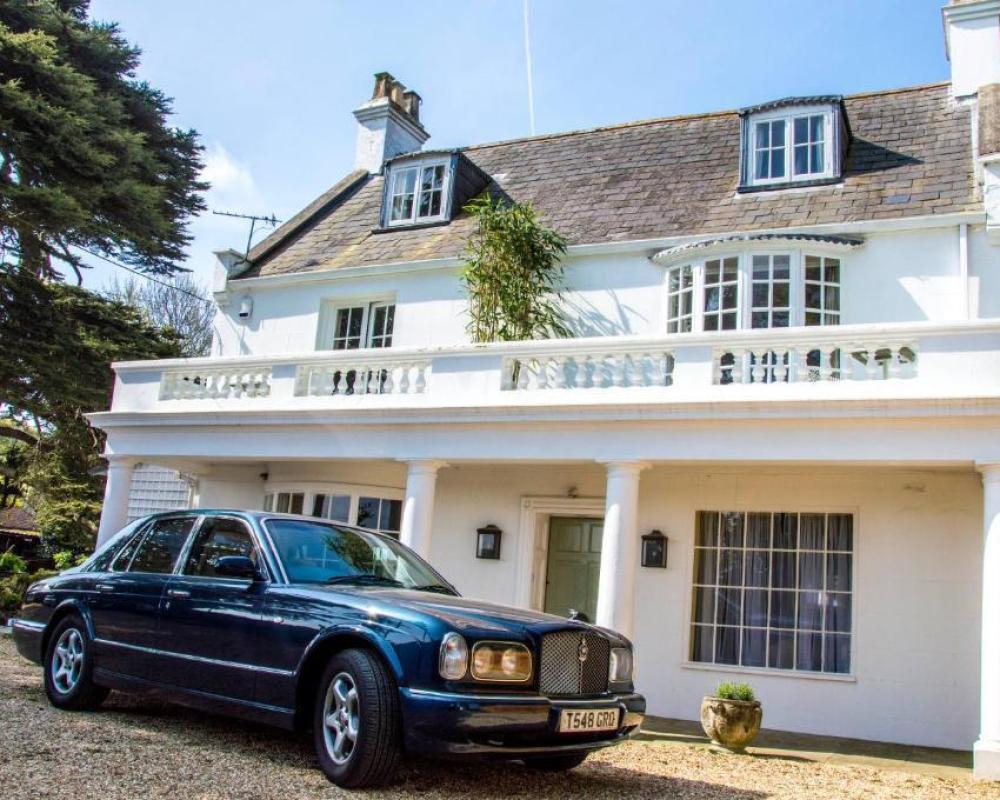 Cedar House Boutique B&B