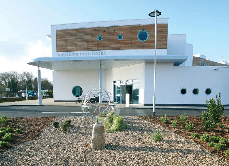 Captains Club Hotel Apartments And Spa