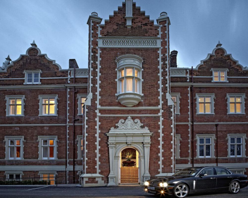 Wivenhoe House Hotel