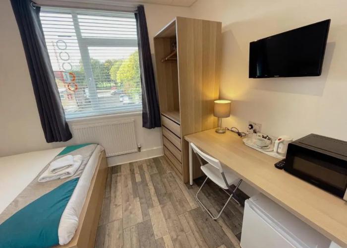 Contractor Accommodation - Cacco