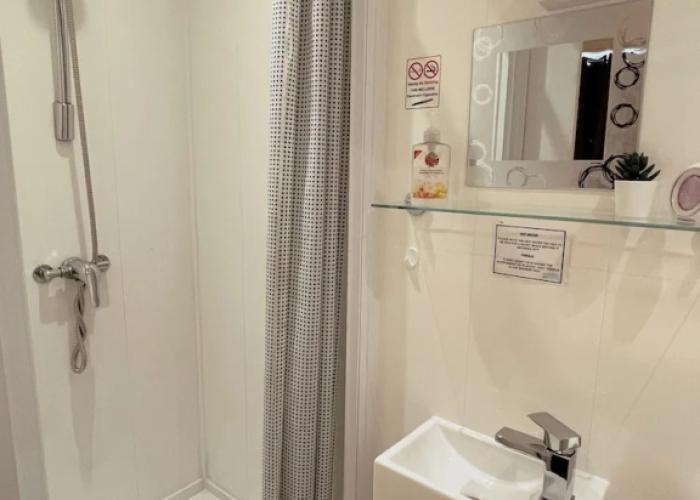 Contractor Accommodation - Cacco
