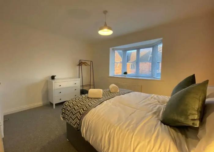 Host Stay Bluebell Close