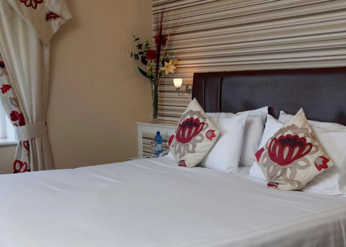 Best Western New Holmwood Hotel