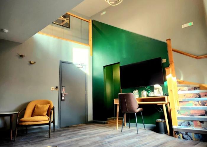 Pinnacle Suites