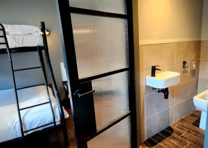 Pinnacle Suites