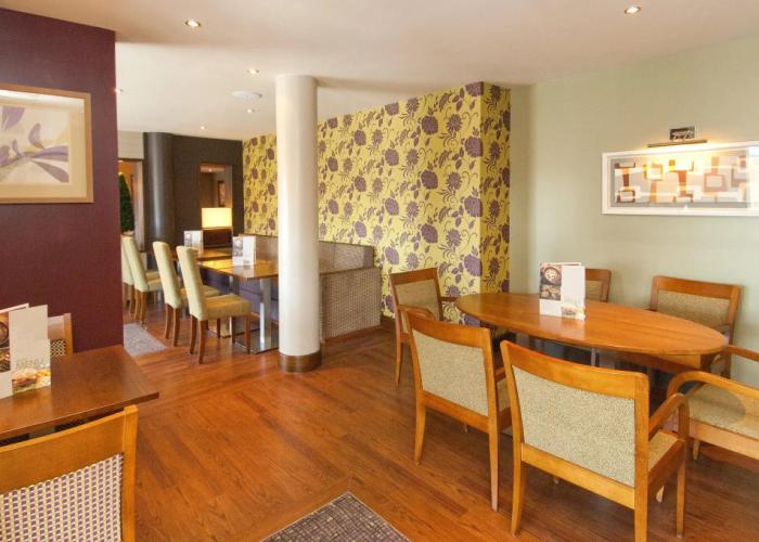 Premier Inn London Gatwick Airport - Manor Royal