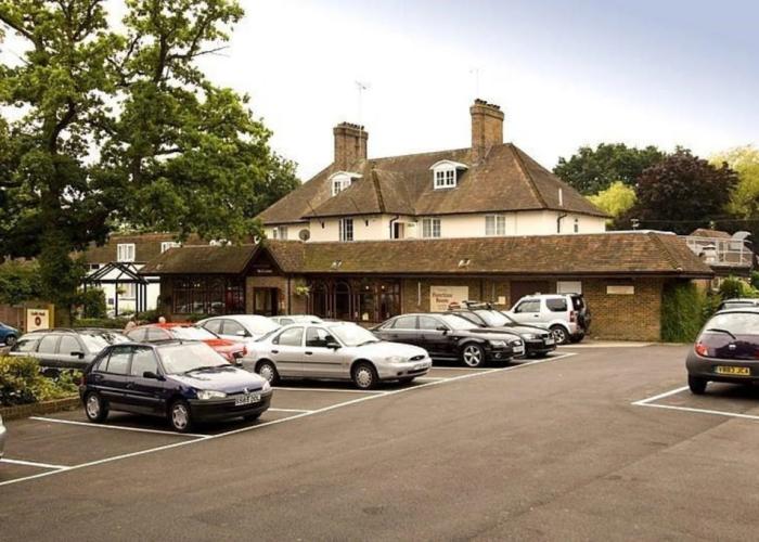 Premier Inn Gatwick Crawley Town (Goffs Park)