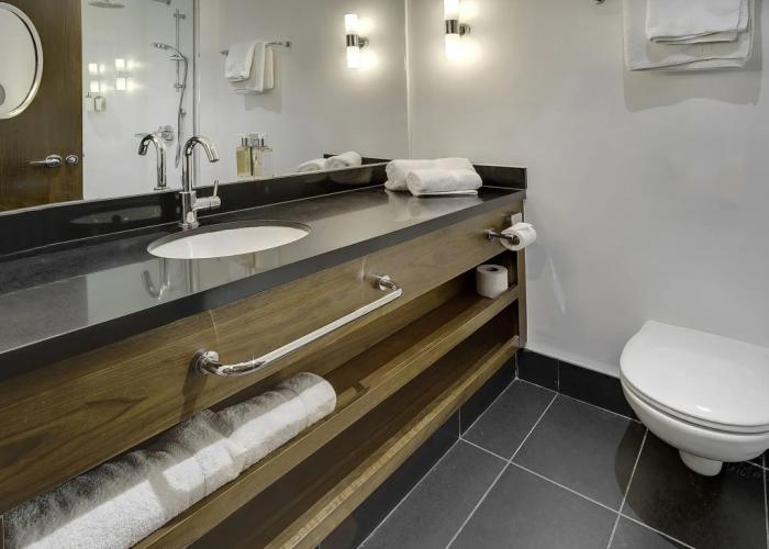 Sandman Signature London Gatwick Hotel