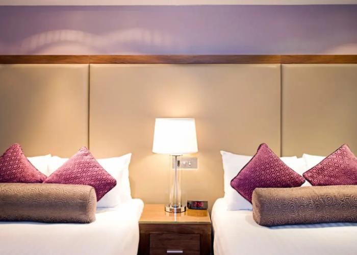Sandman Signature London Gatwick Hotel