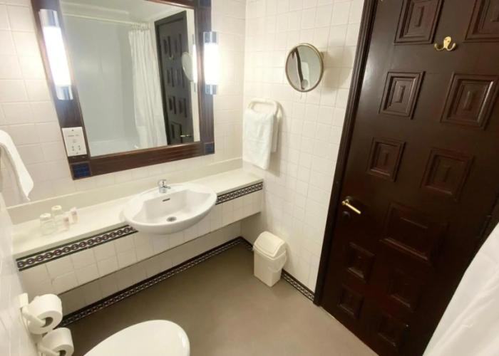 Europa Gatwick Hotel & Spa