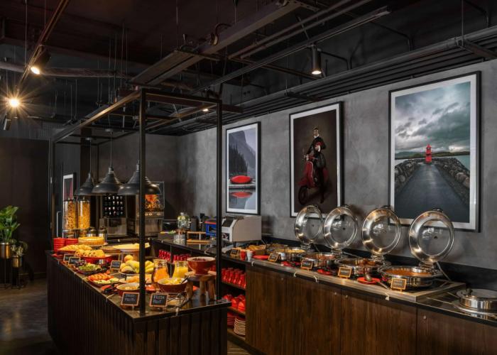 Radisson RED London Gatwick Airport