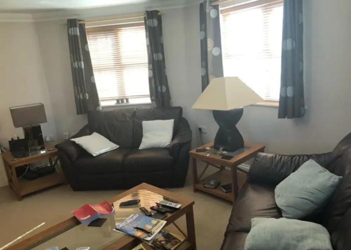 Captivating Apartment in Copthorne, Near Gatwick