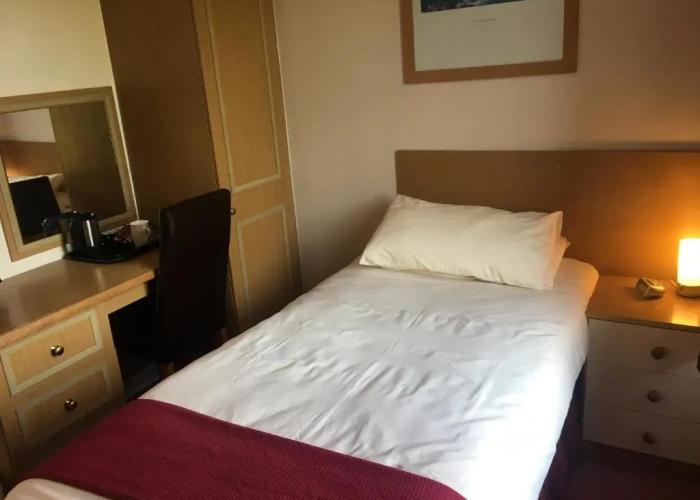 Holly Trees Hotel