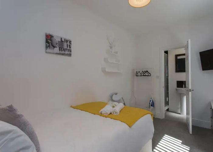 Crewe Rooms Westminster Street
