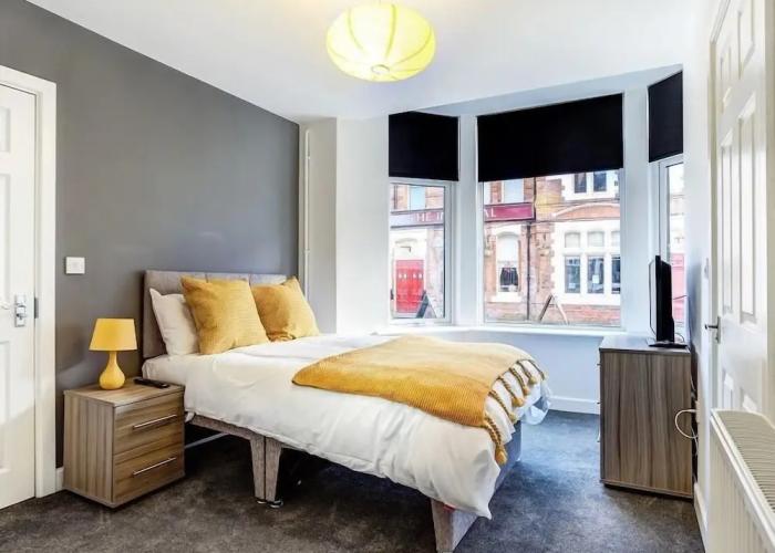 Townhouse Plus @ 166 Edleston Road Crewe