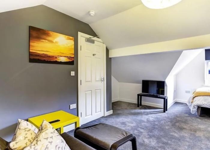 Townhouse Plus @ 166 Edleston Road Crewe