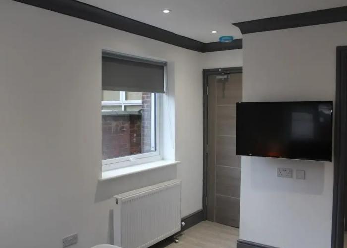 Townhouse @ 282 Walthall Street Crewe
