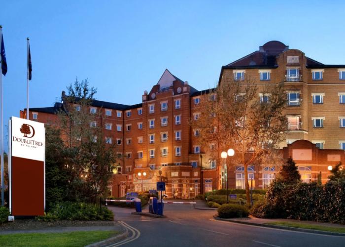 DoubleTree by Hilton Dartford Bridge