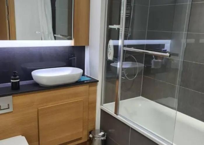 Remarkable 1-bed Apartment in Dartford