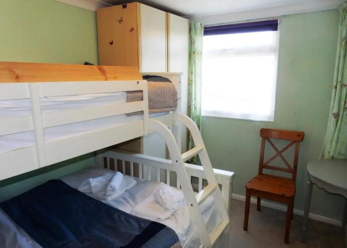 Sheena's Dartmouth Chalets