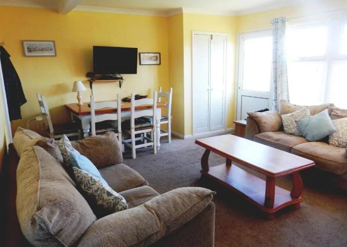 Sheena's Dartmouth Chalets