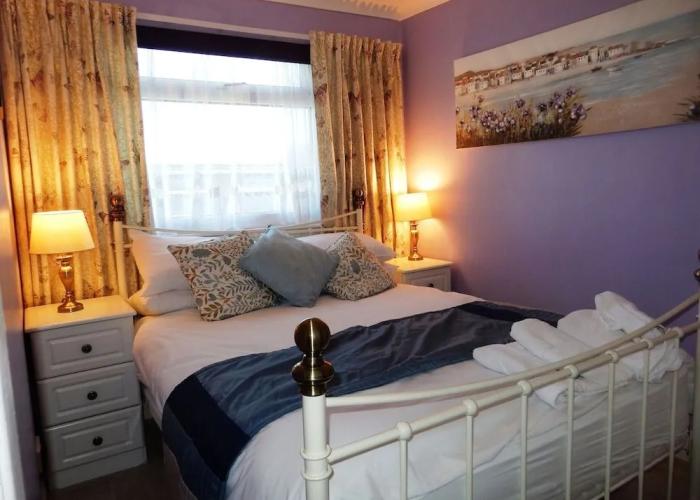 Sheena's Dartmouth Chalets