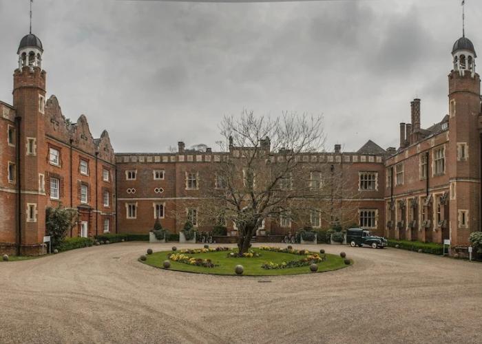Wotton House Country Estate Hotel