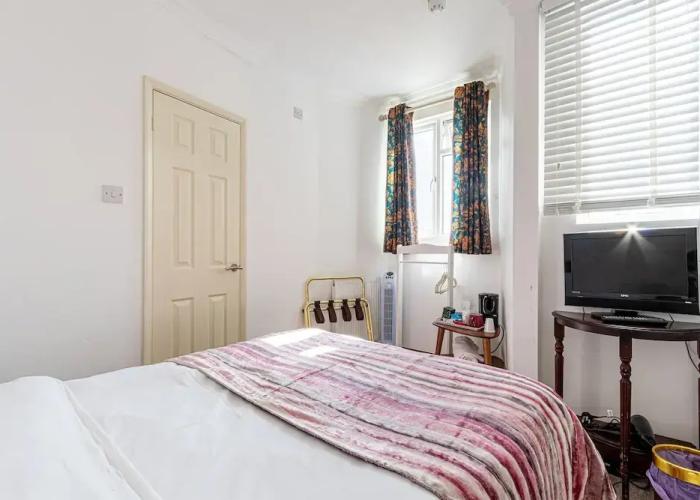 Hubert House Guesthouse