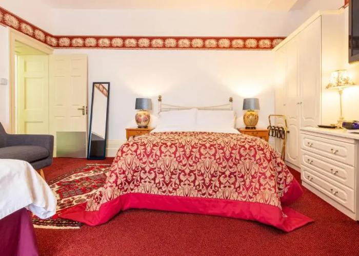 Hubert House Guesthouse