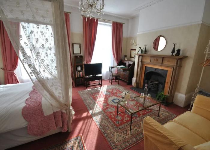 Churchill Guest House