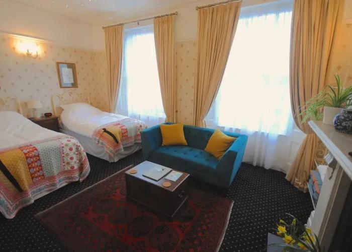 Churchill Guest House