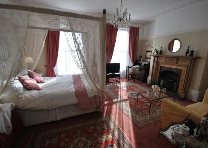Churchill Guest House