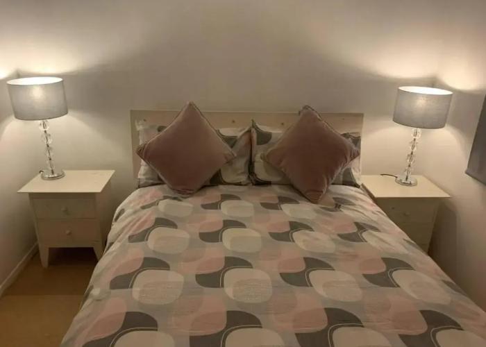 Lovely 5 Person Chalet in St Margaret's at Cliffe