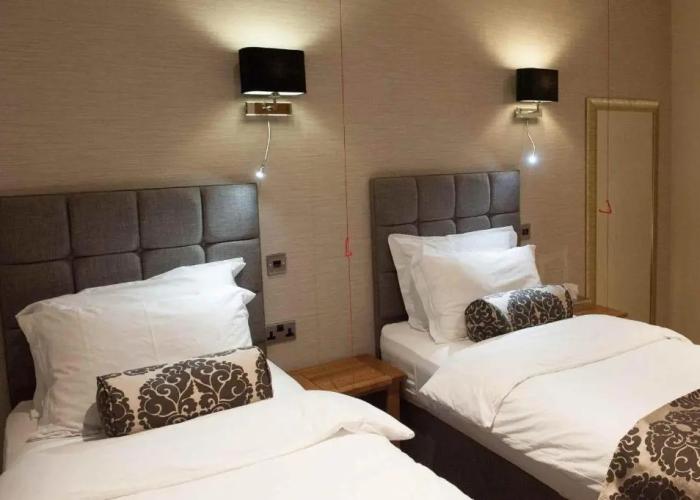 Hotel Forty One