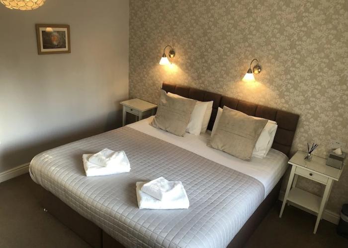 Burton Lodge Guest House and Spa