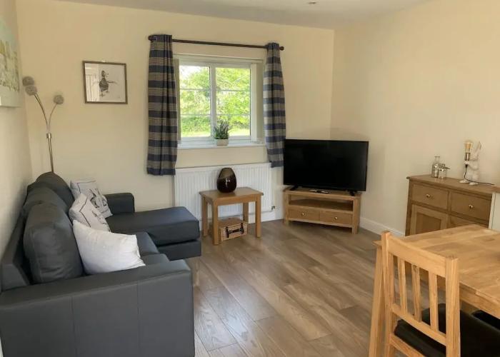 Cosy , Village Location - One Bedroom Barn