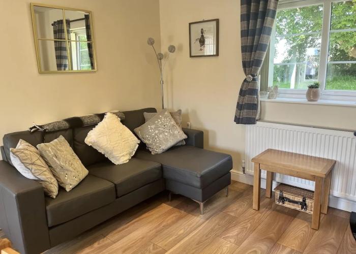 Cosy , Village Location - One Bedroom Barn