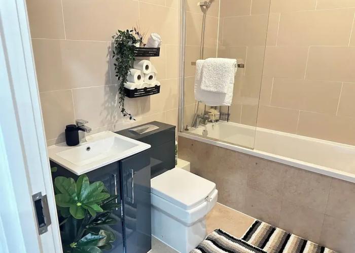 Goodrich Mews Apartment in Dudley