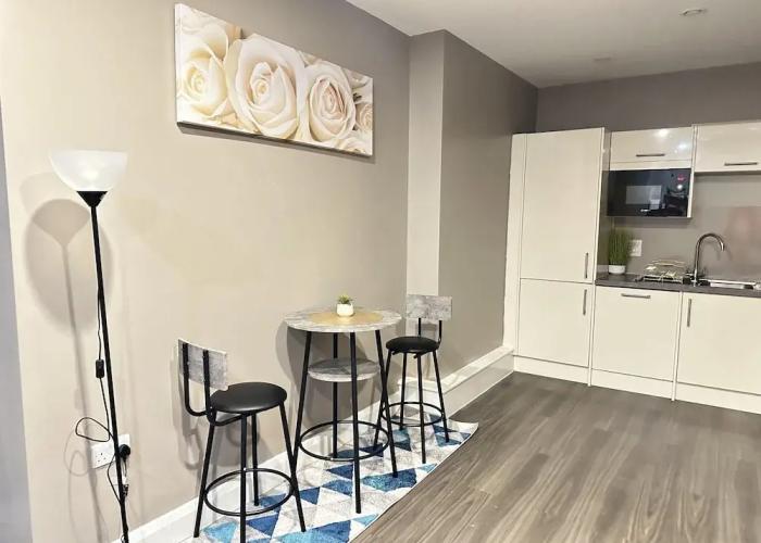 Dudley Delightful Apartment With 2 Bedrooms