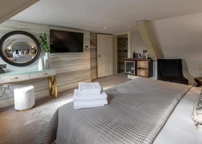 OYO The Townhouse