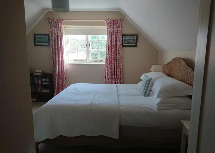 Elizabeth -Tiger Inn