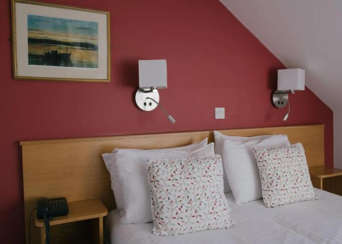 Manor Hotel